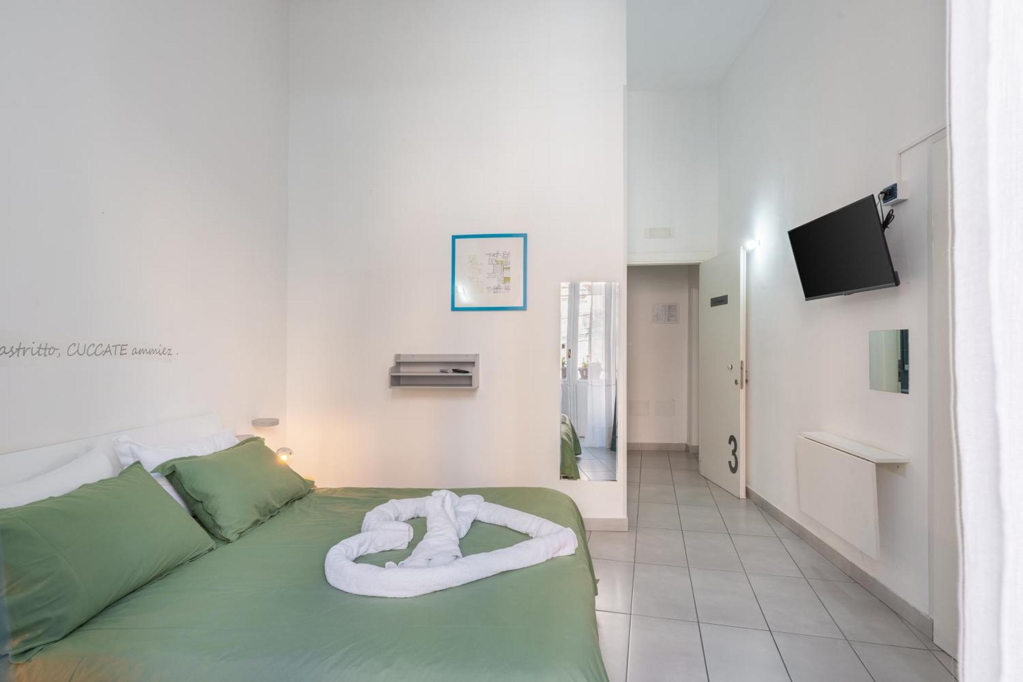 Nina Suites Неаполь Экстерьер фото