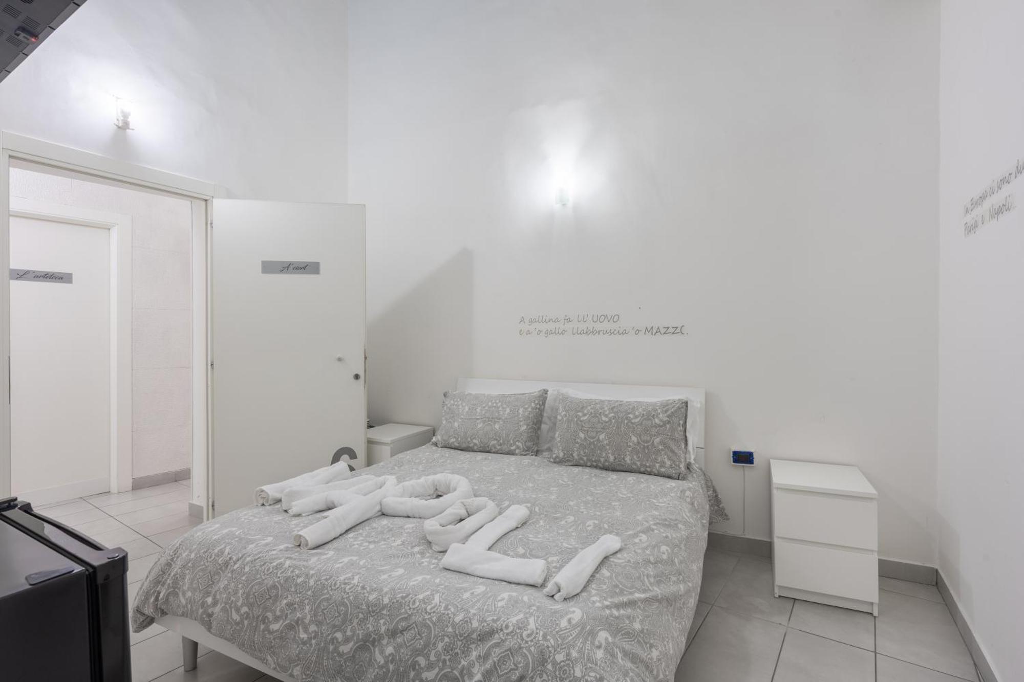 Nina Suites Неаполь Экстерьер фото