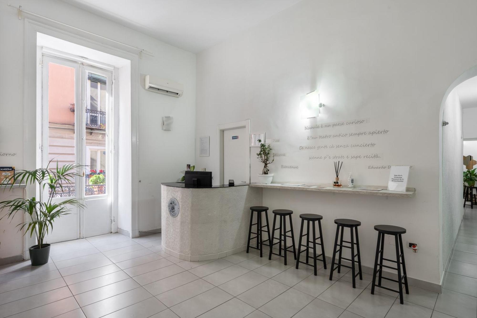 Nina Suites Неаполь Экстерьер фото