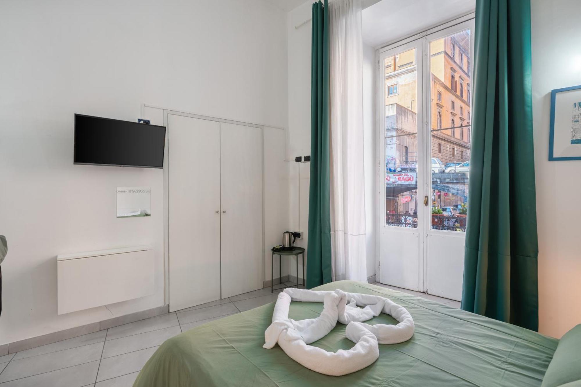 Nina Suites Неаполь Экстерьер фото
