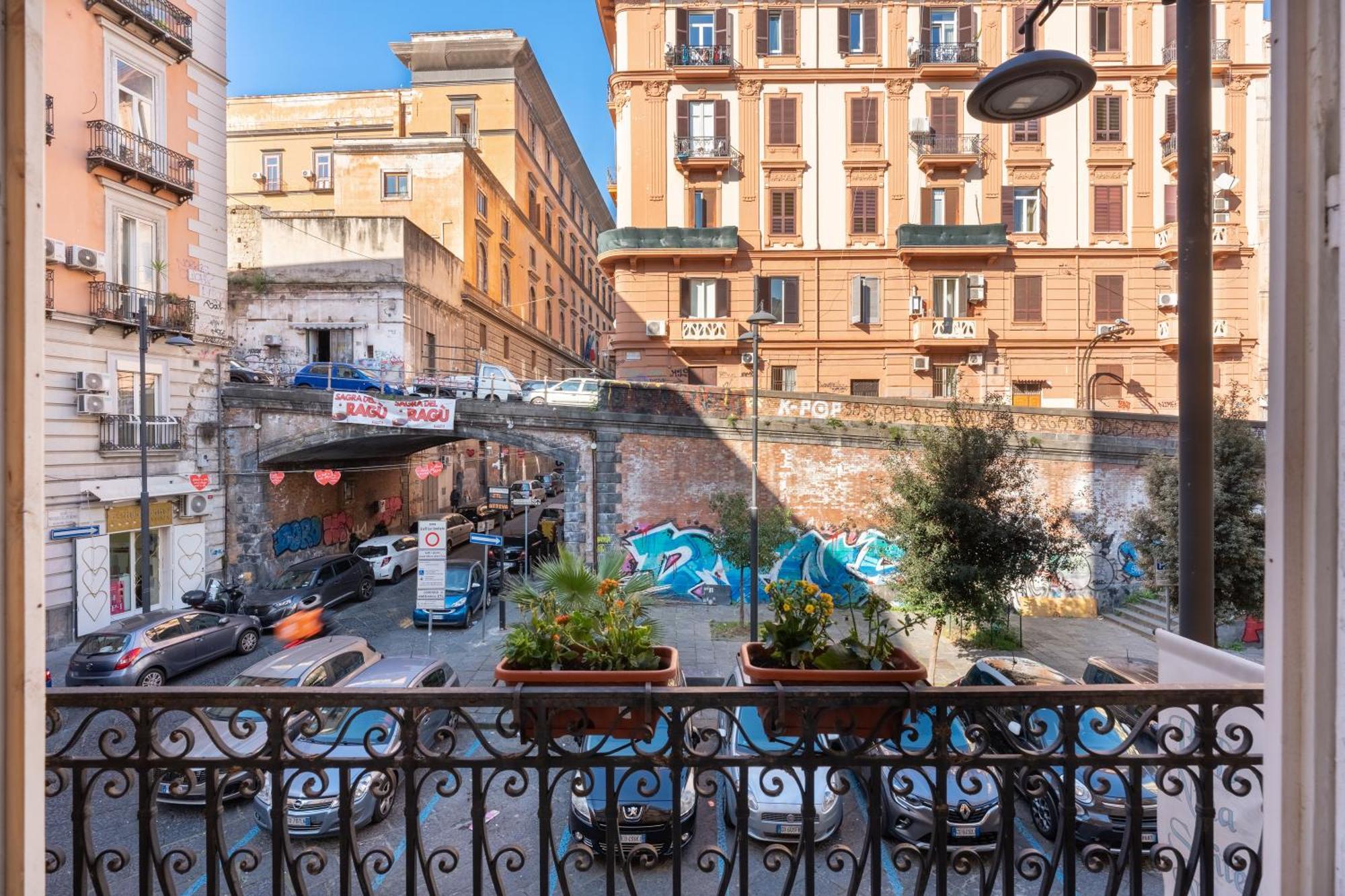Nina Suites Неаполь Экстерьер фото
